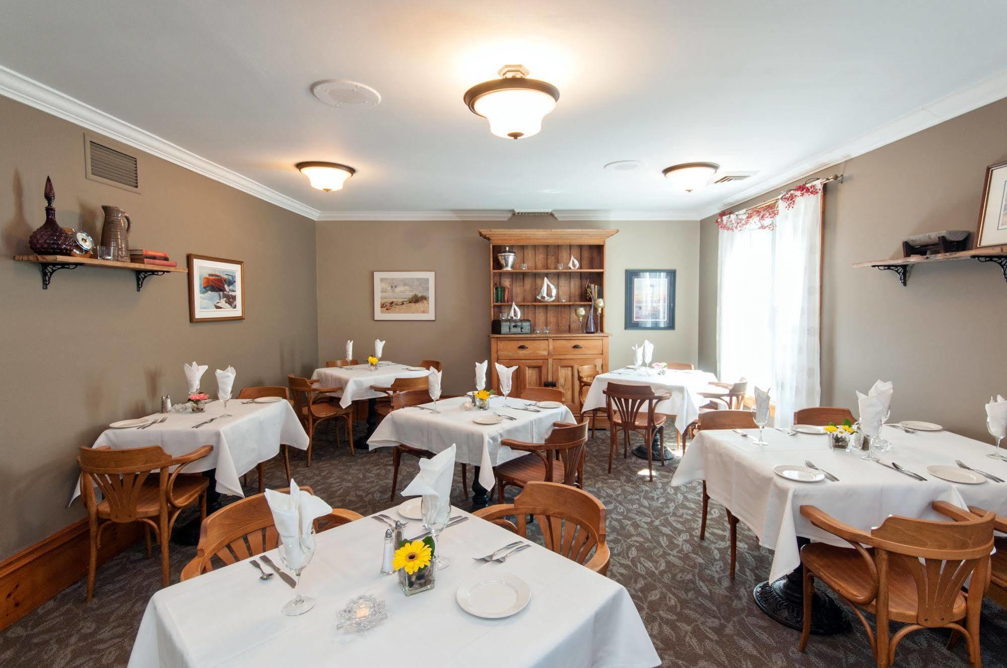 Kettle Creek Inn Port Stanley Exterior foto